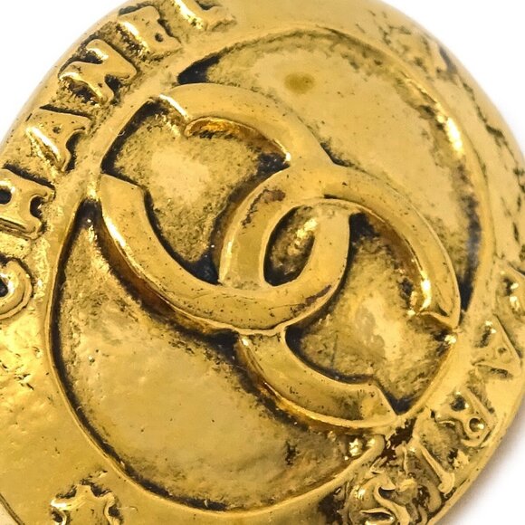 Chanel Oval Earrings Clip-On Gold - Picture 2 of 4